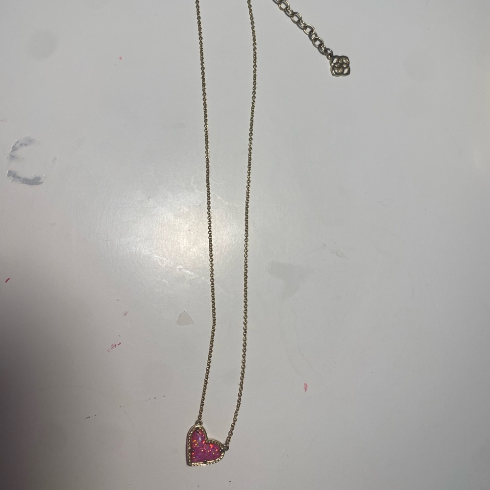 Kendra Scott heart necklace
